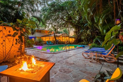 Villa ou maison à vendre à Sarasota, Floride: 4 chambres, 234.76 m2 № 1765847 - photo 6