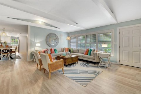 Villa ou maison à vendre à Sarasota, Floride: 4 chambres, 234.76 m2 № 1765847 - photo 10