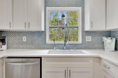 Villa ou maison à vendre à Sarasota, Floride: 4 chambres, 234.76 m2 № 1765847 - photo 14