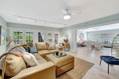 Villa ou maison à vendre à Sarasota, Floride: 4 chambres, 234.76 m2 № 1765847 - photo 18
