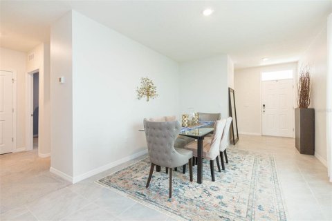 House in Wesley Chapel, Florida 3 bedrooms, 140.84 sq.m. № 1850259 - photo 4