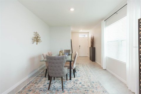 House in Wesley Chapel, Florida 3 bedrooms, 140.84 sq.m. № 1850259 - photo 5