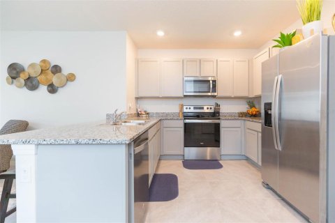 House in Wesley Chapel, Florida 3 bedrooms, 140.84 sq.m. № 1850259 - photo 7