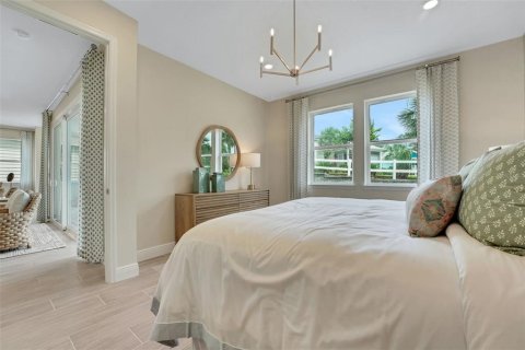 House in Lady Lake, Florida 2 bedrooms, 168.34 sq.m. № 1869360 - photo 26