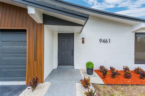 Casa en venta en Sunrise, Florida, 4 dormitorios, 162.76 m2 № 2026262 - foto 3