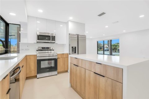 Casa en venta en Sunrise, Florida, 4 dormitorios, 162.76 m2 № 2026262 - foto 8