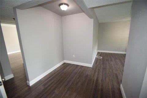 Apartamento en alquiler en Lakeland, Florida, 2 dormitorios, 83.61 m2 № 1777062 - foto 3