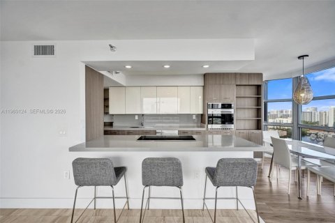 Купить кондоминиум в Авентура, Флорида 2 спальни, 136.01м2, № 2022152 - фото 15