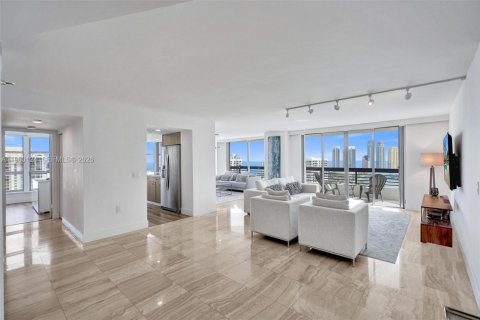 Купить кондоминиум в Авентура, Флорида 2 спальни, 136.01м2, № 2022152 - фото 4