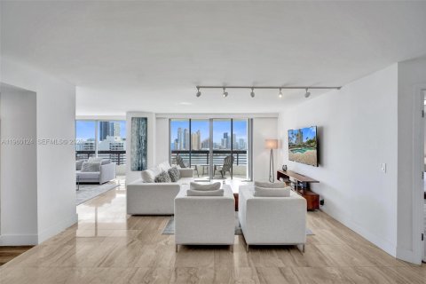 Купить кондоминиум в Авентура, Флорида 2 спальни, 136.01м2, № 2022152 - фото 6