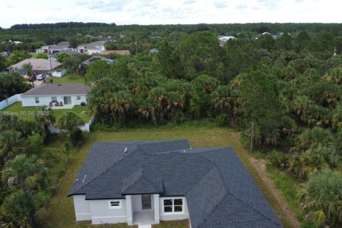 Villa ou maison à vendre à Palm Bay, Floride: 4 chambres, 171.87 m2 № 1889336 - photo 13