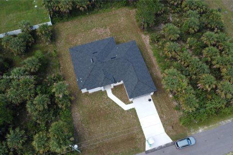 Villa ou maison à vendre à Palm Bay, Floride: 4 chambres, 171.87 m2 № 1889336 - photo 11