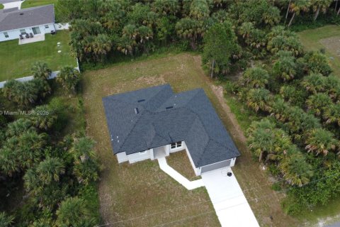 Villa ou maison à vendre à Palm Bay, Floride: 4 chambres, 171.87 m2 № 1889336 - photo 12