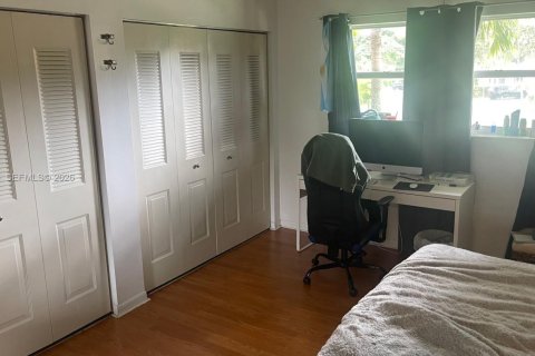 Copropriété à vendre à Miami Shores, Floride: 2 chambres, 88.63 m2 № 2064882 - photo 11