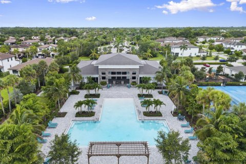 Casa en venta en Royal Palm Beach, Florida, 5 dormitorios, 272.39 m2 № 2177103 - foto 9