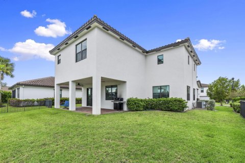 Casa en venta en Royal Palm Beach, Florida, 5 dormitorios, 272.39 m2 № 2177103 - foto 19