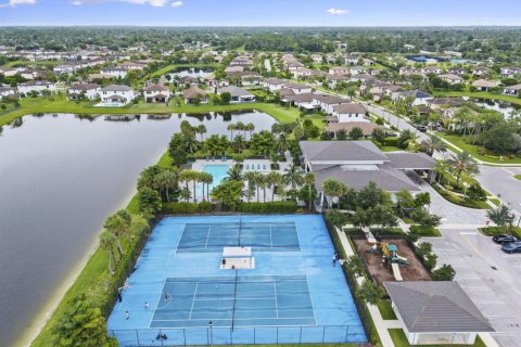 Casa en venta en Royal Palm Beach, Florida, 5 dormitorios, 272.39 m2 № 2177103 - foto 11