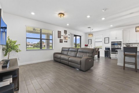 Casa en venta en Royal Palm Beach, Florida, 5 dormitorios, 272.39 m2 № 2177103 - foto 25
