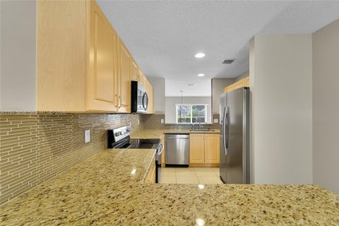 Touwnhouse à vendre à Sunrise, Floride: 3 chambres, 160.44 m2 № 2040787 - photo 4