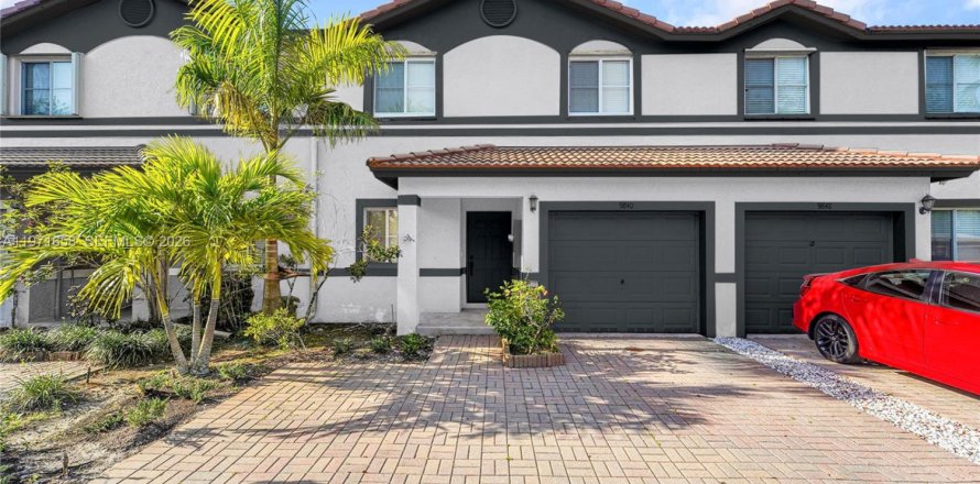 Touwnhouse à Sunrise, Floride 3 chambres, 160.44 m2 № 2040787