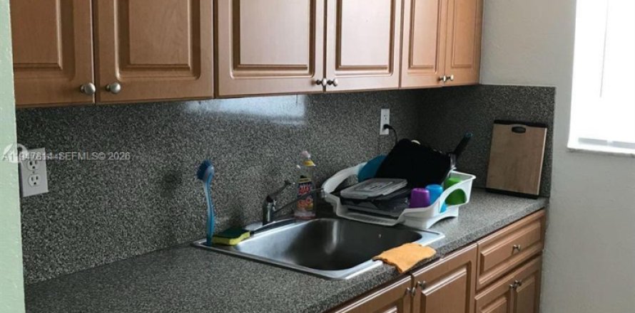 Квартира в Дания-Бич, Флорида 1 спальня, 66.24м2 № 2003957