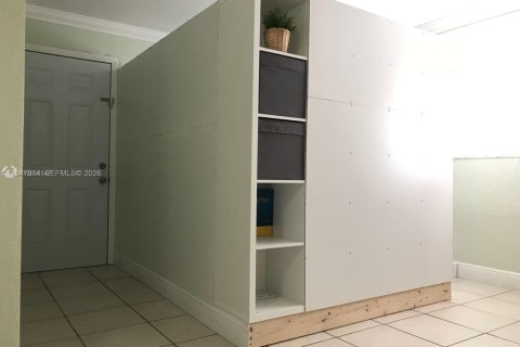 Снять в аренду квартиру в Дания-Бич, Флорида 1 спальня, 66.24м2, № 2003957 - фото 4