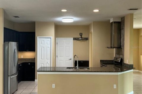 House in BELLALAGO in Kissimmee, Florida 3 bedrooms, 190.73 sq.m. № 2147997 - photo 6