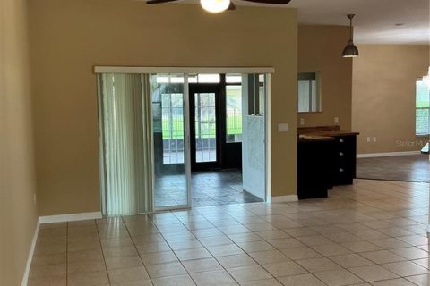House in BELLALAGO in Kissimmee, Florida 3 bedrooms, 190.73 sq.m. № 2147997 - photo 3