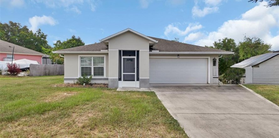 House in Deltona, Florida 3 bedrooms, 152.36 sq.m. № 1869187