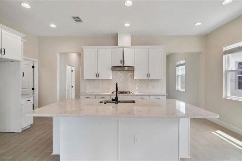 House in Kissimmee, Florida 2 bedrooms, 147.06 sq.m. № 1914159 - photo 3