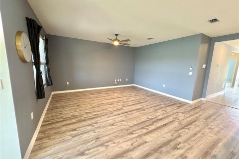 Casa en venta en New Smyrna Beach, Florida, 3 dormitorios, 157 m2 № 1899959 - foto 10