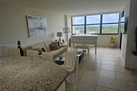 Copropriété à louer à Miami Beach, Floride: 1 chambre, 82.68 m2 № 1762779 - photo 7