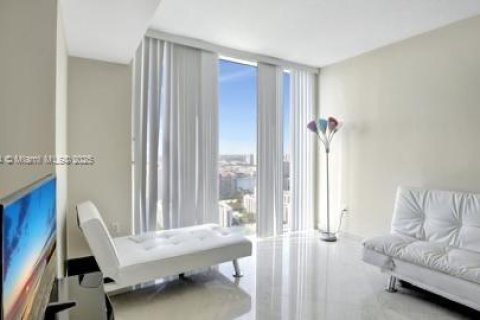 Condo in Sunny Isles Beach, Florida, 2 bedrooms  № 1729616 - photo 20