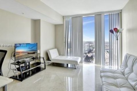 Condo in Sunny Isles Beach, Florida, 2 bedrooms  № 1729616 - photo 21