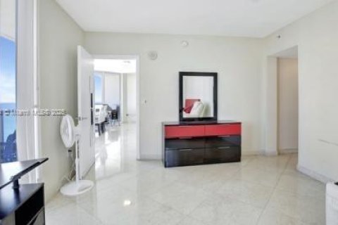 Condo in Sunny Isles Beach, Florida, 2 bedrooms  № 1729616 - photo 7