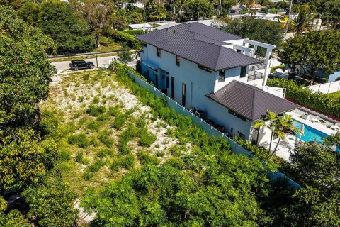 Commercial property in Delray Beach, Florida № 2172925 - photo 14