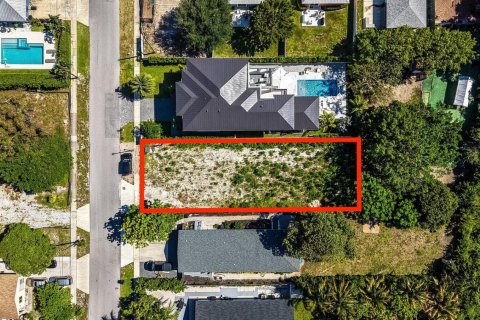 Commercial property in Delray Beach, Florida № 2172925 - photo 4