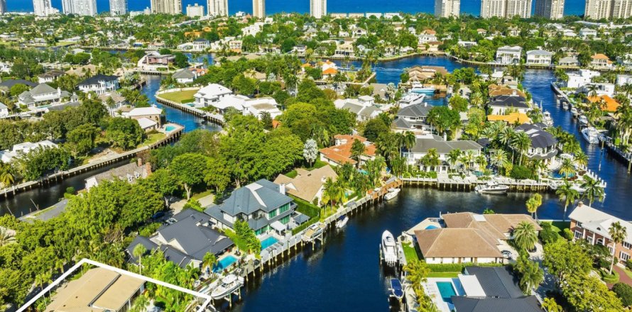 House in Fort Lauderdale, Florida 5 bedrooms, 477.89 sq.m. № 1120280