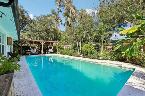 House in Brandon, Florida 4 bedrooms, 184.5 sq.m. № 2430567 - photo 26