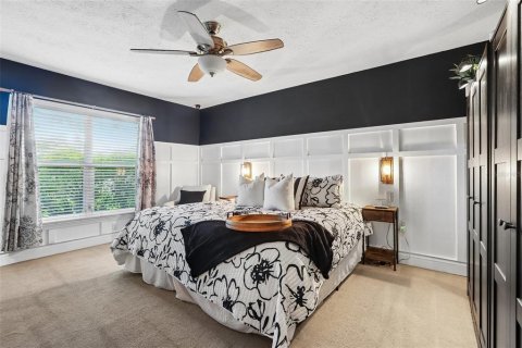 House in Brandon, Florida 4 bedrooms, 184.5 sq.m. № 2430567 - photo 15