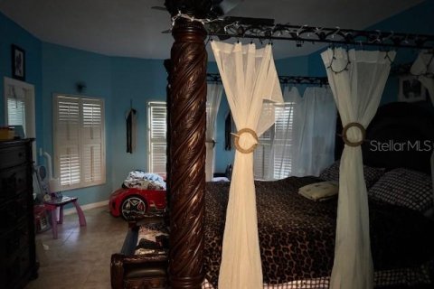 Villa ou maison à vendre à Kissimmee, Floride: 5 chambres, 339.19 m2 № 2143844 - photo 12