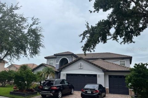 Villa ou maison à vendre à Kissimmee, Floride: 5 chambres, 339.19 m2 № 2143844 - photo 2