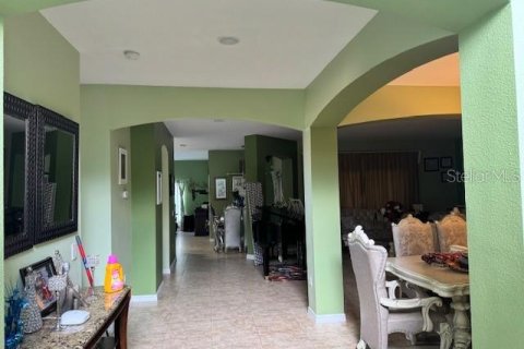 Villa ou maison à vendre à Kissimmee, Floride: 5 chambres, 339.19 m2 № 2143844 - photo 4