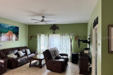 Villa ou maison à vendre à Kissimmee, Floride: 5 chambres, 339.19 m2 № 2143844 - photo 8
