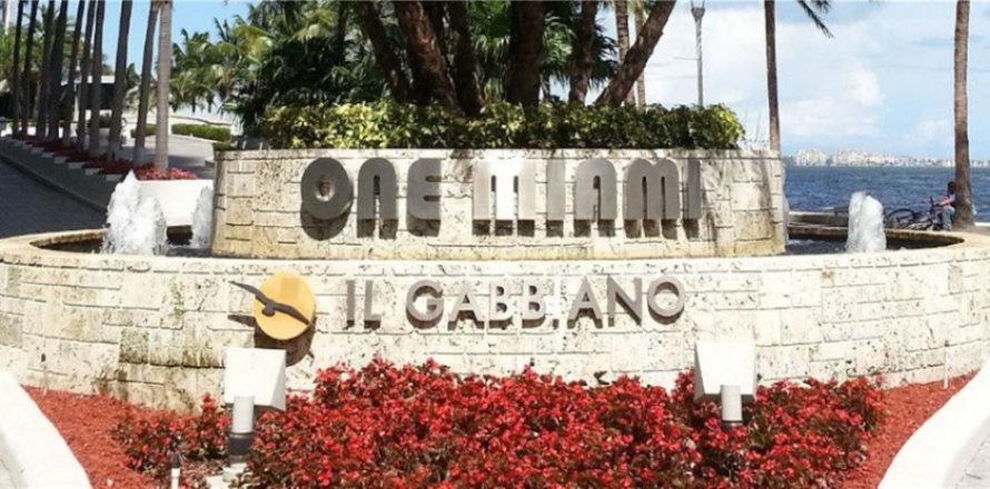 Кондоминиум с 1 спальней в Майами, Флорида № 2033319