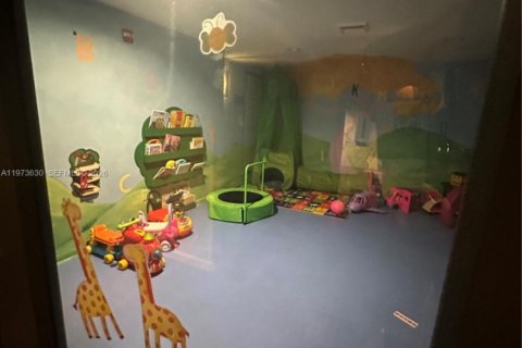 Купить кондоминиум в Майами, Флорида 1 спальня, 78.6м2, № 2033319 - фото 19