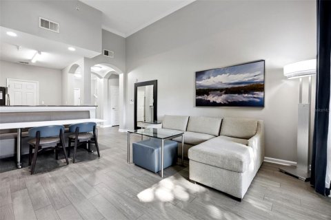 Condo in Winter Garden, Florida, 2 bedrooms  № 2200923 - photo 6