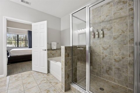 Condo in Winter Garden, Florida, 2 bedrooms  № 2200923 - photo 15