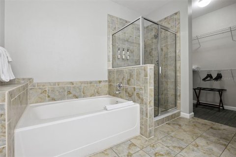 Condo in Winter Garden, Florida, 2 bedrooms  № 2200923 - photo 16