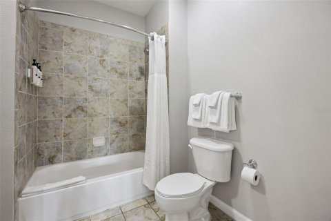 Condo in Winter Garden, Florida, 2 bedrooms  № 2200923 - photo 22